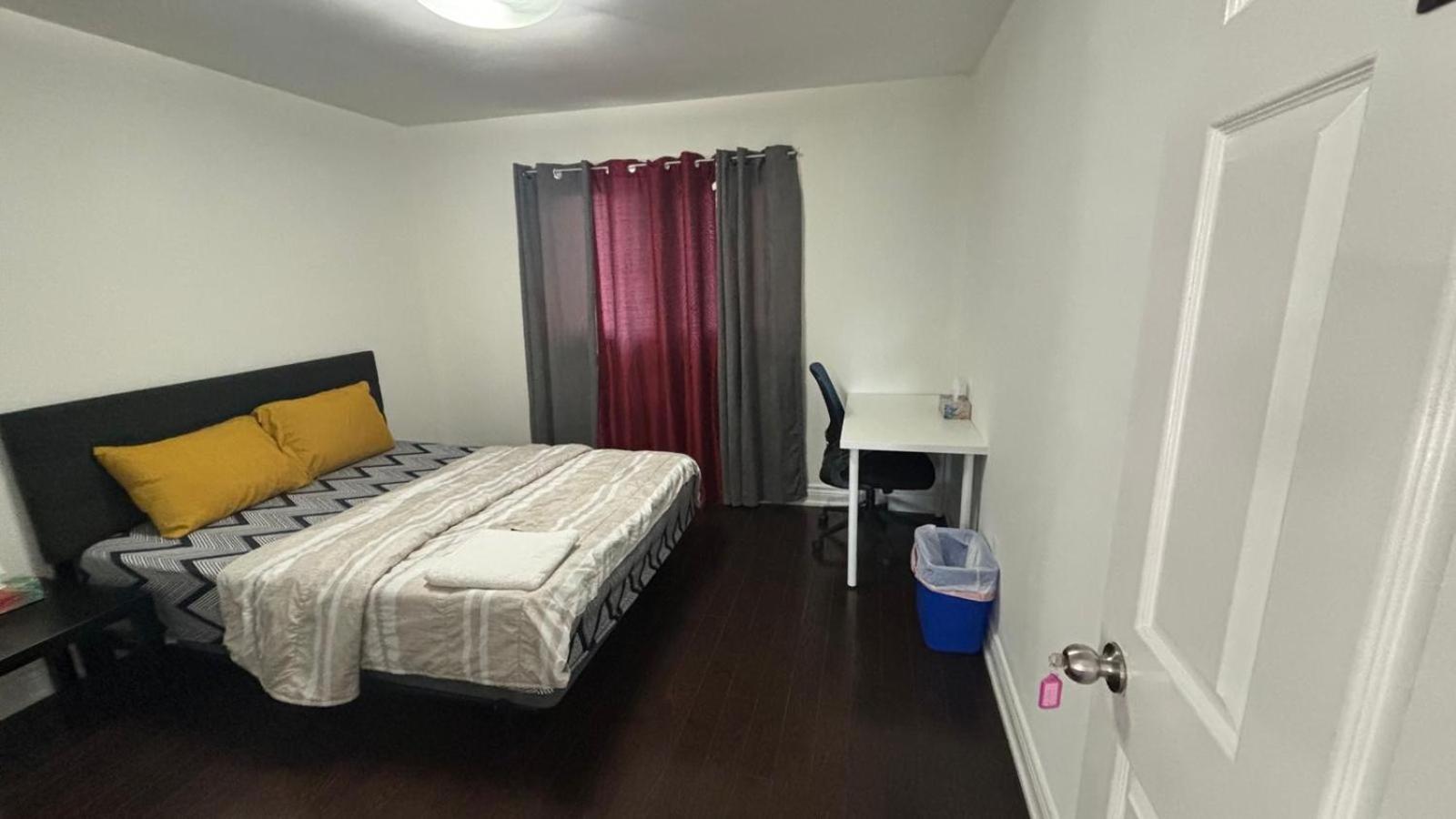 Hollywell Apartment Mississauga Exterior photo