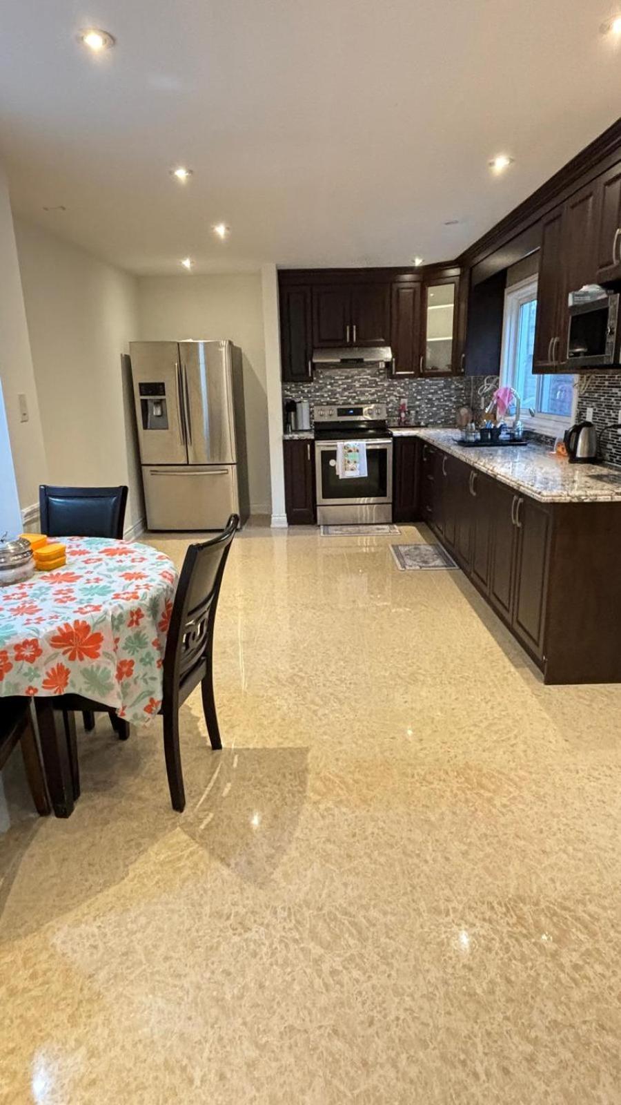Hollywell Apartment Mississauga Exterior photo